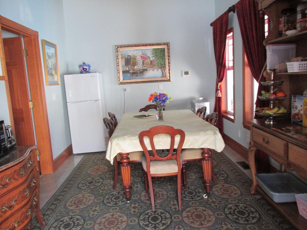 Mansion Inn Lake Stevens Zewnętrze zdjęcie